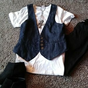 Forever 21 jean vest size large